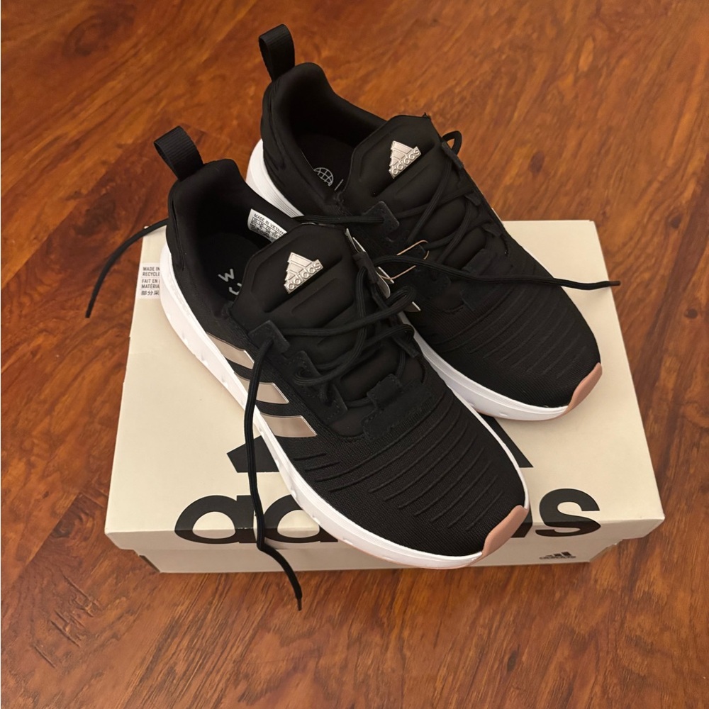 Adidas Black and White Swift Run 23